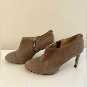 Michael Kors Sammy Grey Suede Ankle Boot High-Heeled size 9